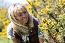 EDITORIAL USE ONLY Television presenter Michaela Strachan launches the ‘Pollinator Picnic’ campaign, which aims to get members of the public to interact more with wildlife in the UK following research commissioned by salad brand, Florette, and Earthwatch Europe that revealed only one third of the British public are worried about the decline in wildlife in their area. Issue date: Thursday May 11, 2023. PA Photo. The campaign launches today and encourages the nation to head into their gardens or local green spaces to have a picnic and spot some pollinators, as just under three quarters of butterfly species have now declined.