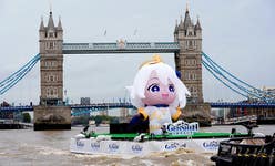 IANT PAIMON’S GLOBAL ENDLESS JOURNEY 6-METER-TALL FLOATING INFLATABLE ANGEL DOWN THE THAMES